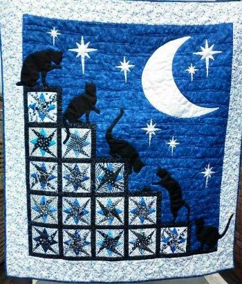 Baby cot quilt with cats