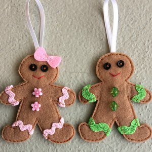 Felt gingerbread man hanging decoration