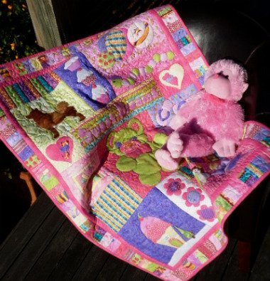 Small applique pink quilt